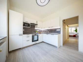 Velmi prostorný byt 3+1 v Černých Polích