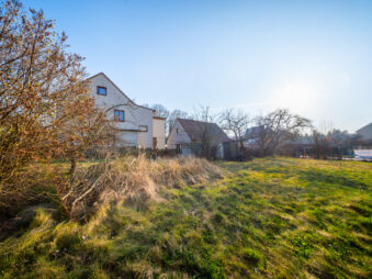 Pěkný stavební pozemek v Senetářově